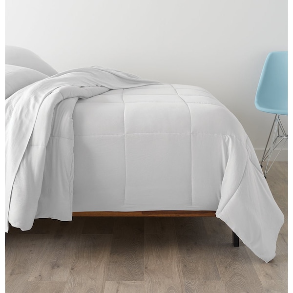 Super Soft Triple Brushed Microfiber Comforter - White / Full/Queen Size